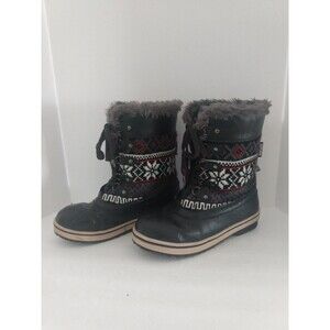 Mukluks Women's size 8 Black Winter Boots Lace Up Aztec Geometric Print Faux Fur